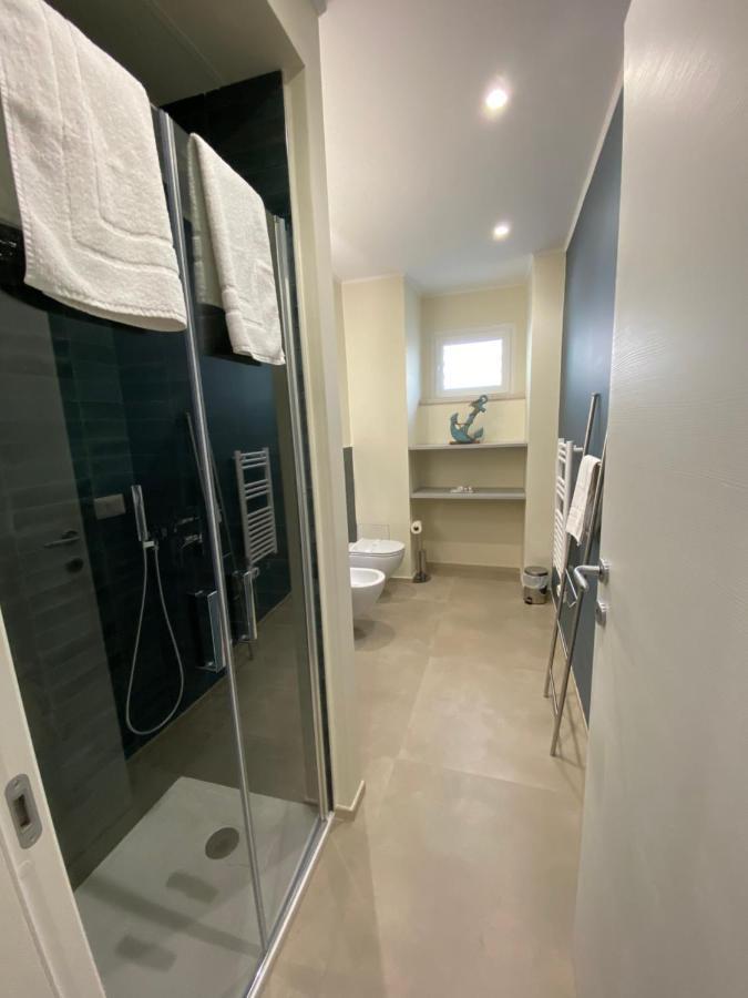 Levante Apartment And Room Bari Exterior foto
